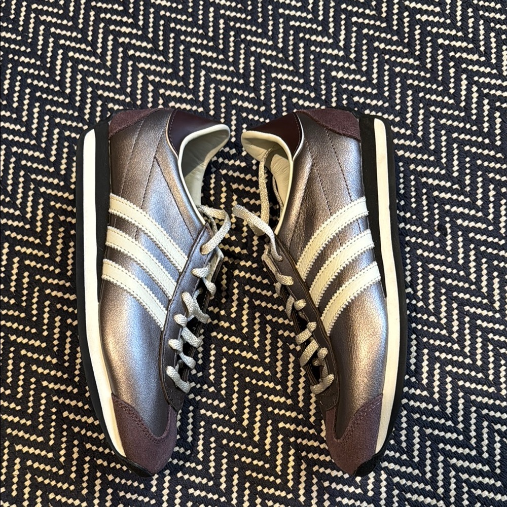 Adidas Reflective Purple Sneakers with Signature Stripes - Picture 2 of 7